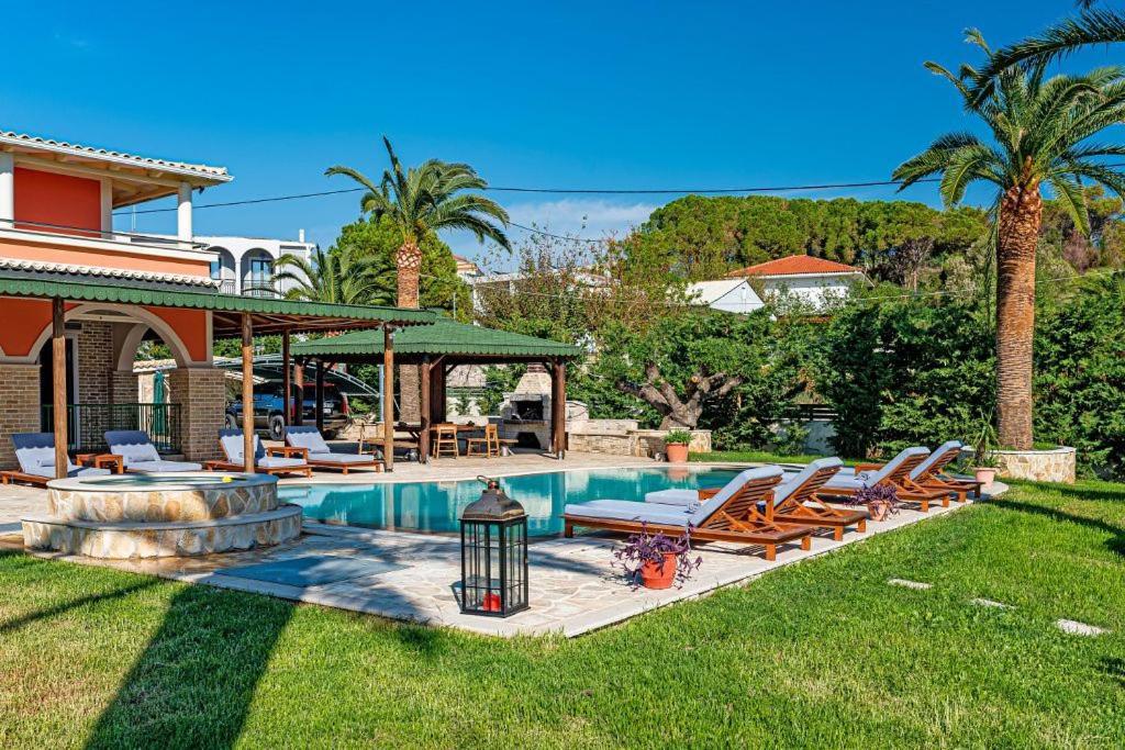 Amor Villa Laganas